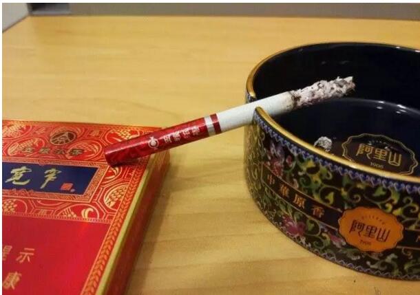 寬窄五糧濃香，香煙邂逅五糧液你值得擁有